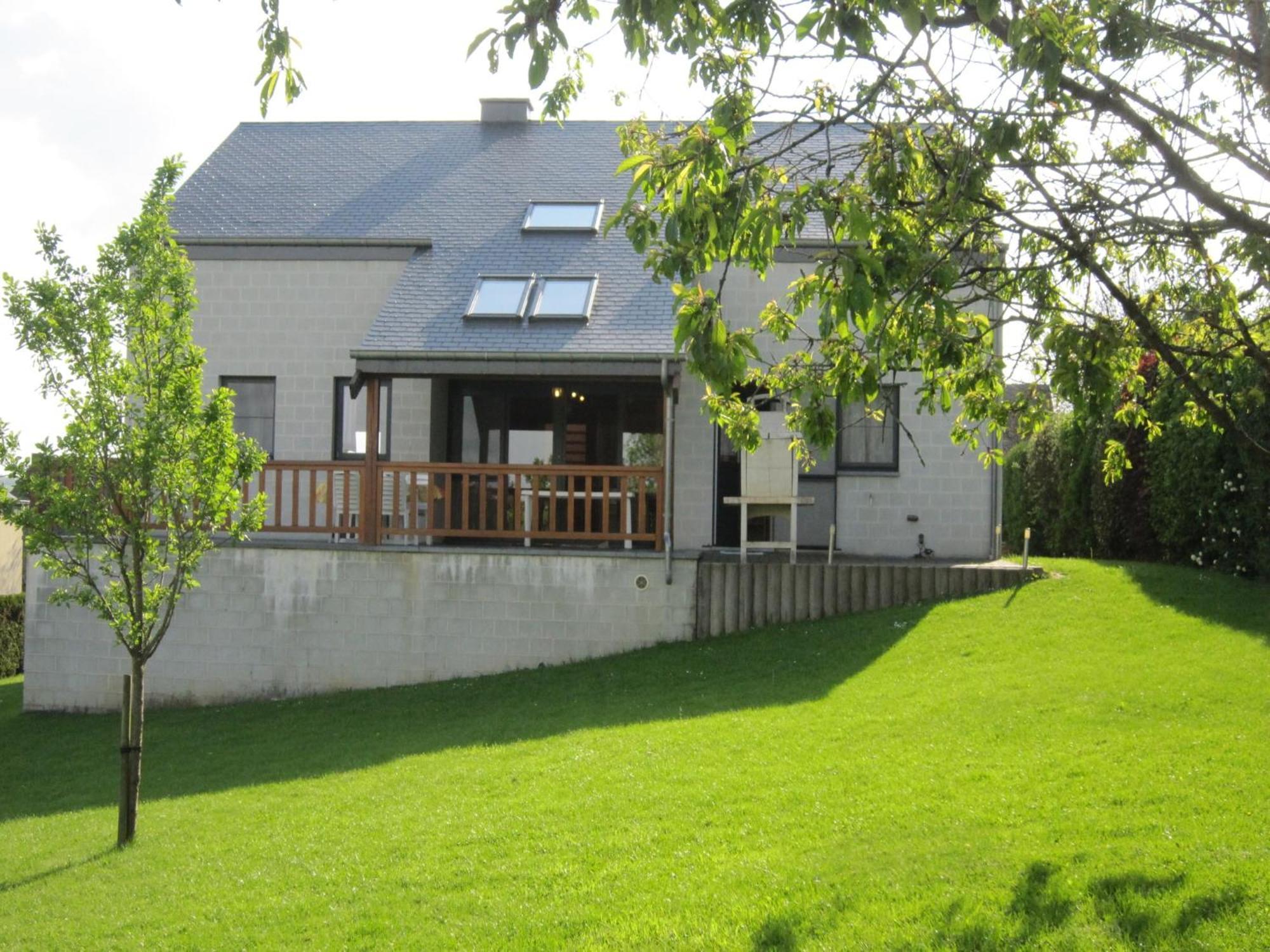 Contemporary Holiday Home In Houffalize With Private Garden Экстерьер фото